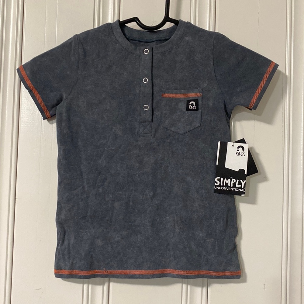 Rags to Raches tee size 3/4